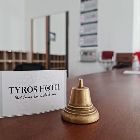 Tyros Hotel Und Gaestehaus Am Weidendamm Hanower Zewnętrze zdjęcie